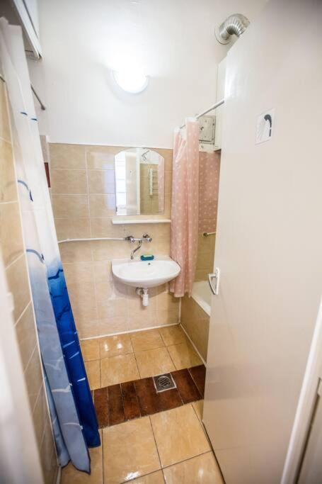 Keleti Apartment City Center Big Flat Bedroom Private Use 布达佩斯 外观 照片